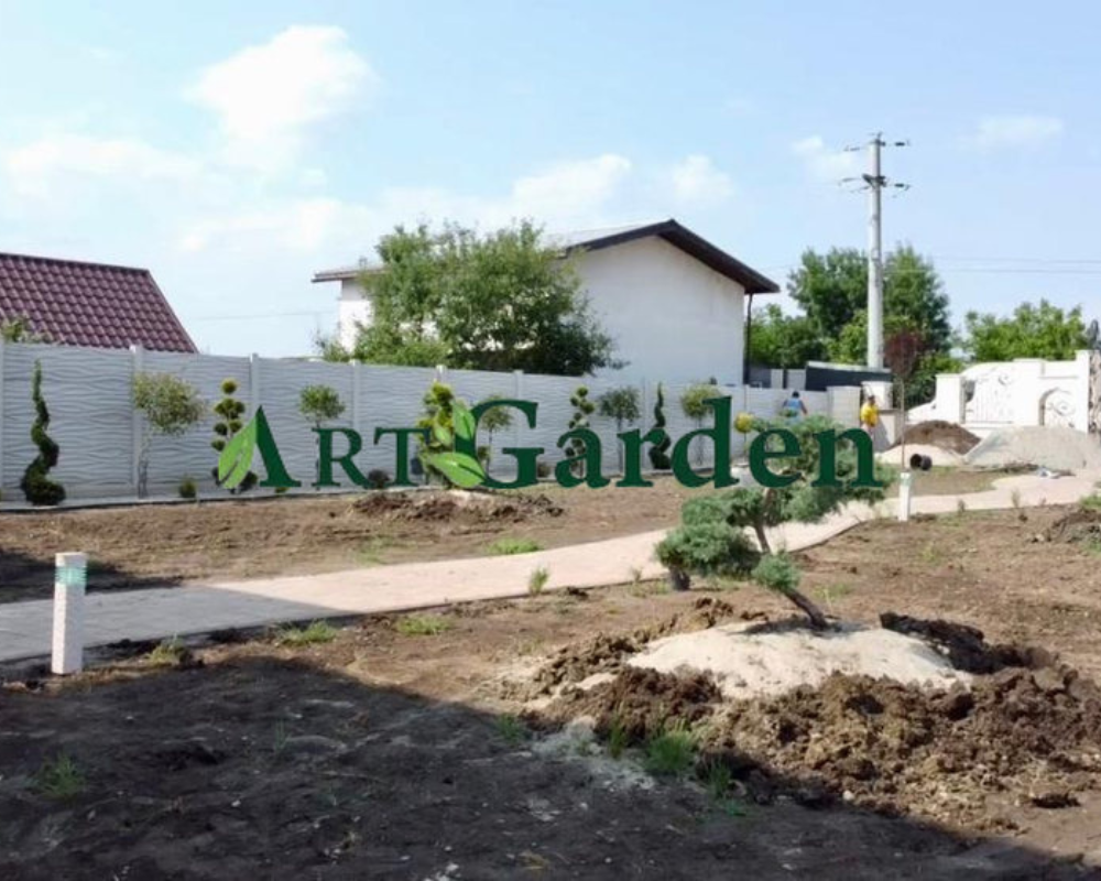 Grădină amenajată în stil Toscan
